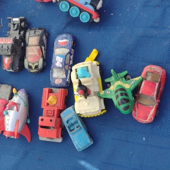 Assorted Colorful Toy Cars Set - Picture 3 of 4